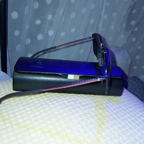 Luxury Mens Sunglasses - Picture 4 of 6